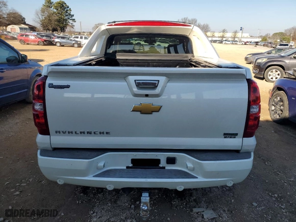 2012 Chevrolet Avalanche LTZ with VIN 3GNTKGE74CG103841, listed as a Copart auction lot 86373134 with 55,209 mi miles and Salvage Title. Bid and sale history available at carsss.com. Image 6.