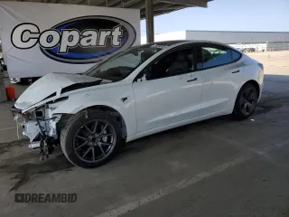 2023 Tesla Model 3 z VIN 5YJ3E1EA5PF400282, wystawiony jako Copart lot #55039305 z przebiegiem Nie podano mil oraz Szkoda całkowita • Salvage title. Historia ofert i sprzedaży dostępna na DreamBid. Obrazek 1.