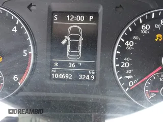 2014 Volkswagen Passat SEL Premium z VIN 1VWCN7A33EC013425, wystawiony jako IAAI lot #41381958 z przebiegiem 104 692 mil mil oraz . Historia ofert i sprzedaży dostępna na DreamBid. Obrazek 15.