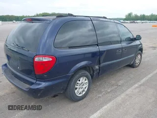 2004 Dodge Caravan SE z VIN 1D4GP24R04B560807, wystawiony jako IAAI lot #42148658 z przebiegiem 226 403 mil mil oraz . Historia ofert i sprzedaży dostępna na DreamBid. Obrazek 4.