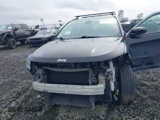 2018 Jeep Compass Latitude with VIN 3C4NJDBB4JT256056, listed as a IAAI auction lot 41835872 with 81,871 mi miles. Bid and sale history available at carsss.com. Image 6.