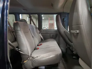 2013 GMC Savana z VIN 1GJZ71FG6D1181157, wystawiony jako Copart lot #85807914 z przebiegiem 114 515 mil mil oraz Czysty tytuł • Clean title. Historia ofert i sprzedaży dostępna na DreamBid. Obrazek 11.