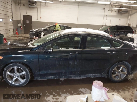 2014 Ford Fusion SE with VIN 3FA6P0H73ER371822, listed as a IAAI auction lot 41392186 with 92,824 mi miles. Bid and sale history available at carsss.com. Image 14.