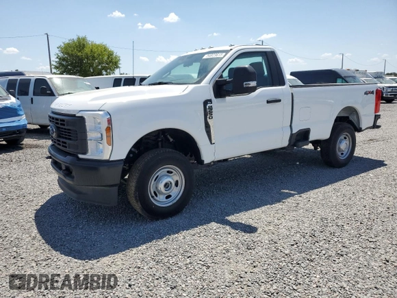 2024 Ford F-250 XL z VIN 1FTBF2BA0REC40741, wystawiony jako Copart lot #54823615 z przebiegiem Nie podano mil oraz Szkoda całkowita • Salvage title. Historia ofert i sprzedaży dostępna na DreamBid. Obrazek 1.