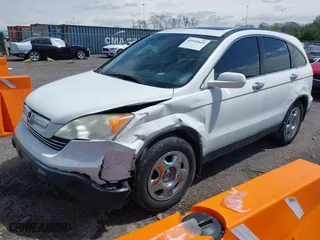 2008 Honda CR-V EX-L with VIN JHLRE38728C037625, listed as a IAAI auction lot 41943645 with 135,698 mi miles. Bid and sale history available at carsss.com. Image 2.
