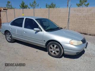 2000 Mercury Mystique with VIN 1MEFM66L9YK608858, listed as a IAAI auction lot 42568301 with 110,744 mi miles and . Bid and sale history available at DreamBid. Image 1.