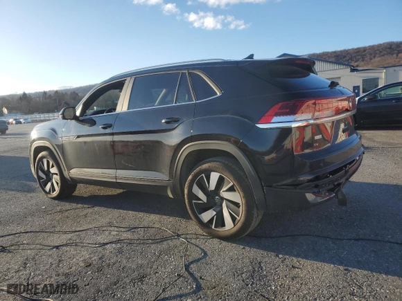 2024 Volkswagen Atlas Cross Sport 2.0T SE w/Technology with VIN 1V2HE2CA8RC213289, listed as a Copart auction lot 44547975 with 13,739 mi miles and Salvage Title. Bid and sale history available at carsss.com. Image 2.