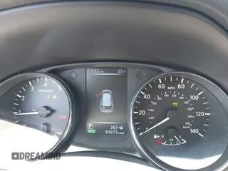 2017 Nissan Rogue SL Hybrid z VIN 5N1ET2MV9HC768242, wystawiony jako IAAI lot #42443514 z przebiegiem 84 879 mil mil oraz . Historia ofert i sprzedaży dostępna na DreamBid. Obrazek 7.
