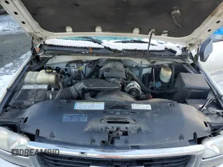 2000 GMC Sierra 1500 with VIN 1GTGC24U2YE195287, listed as a Copart auction lot 43837285 with 250,362 mi miles and Salvage Title. Bid and sale history available at DreamBid. Image 11.