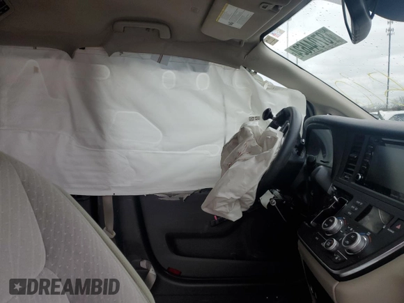 2019 Toyota Sienna LE Auto Access Seat with VIN 5TDKZ3DC0KS984058, listed as a Copart auction lot 87044624 with Not Provided miles and Salvage Title. Bid and sale history available at DreamBid. Image 7.