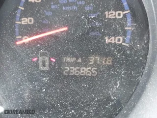 2005 Acura MDX Touring with VIN 2HNYD18675H509683, listed as a IAAI auction lot 42034695 with 236,865 mi miles. Bid and sale history available at carsss.com. Image 7.