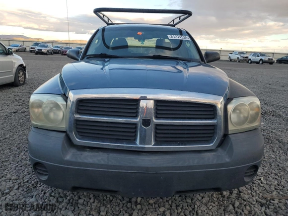 2007 Dodge Dakota ST with VIN 1D7HE22K17S117850, listed as a Copart auction lot 81371534 with 246,125 mi miles and Clean Title. Bid and sale history available at carsss.com. Image 5.