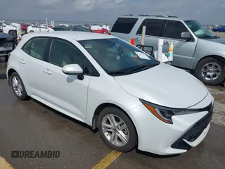 2022 Toyota Corolla Hatchback SE with VIN JTNB4MBE5N3188805, listed as a IAAI auction lot 41881571 with 45,416 mi miles. Bid and sale history available at carsss.com. Image 1.