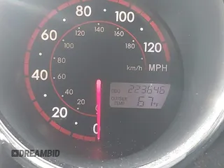 2008 Toyota Matrix STD with VIN 2T1KR32E28C700273, listed as a IAAI auction lot 42006015 with 223,646 mi miles and . Bid and sale history available at DreamBid. Image 15.
