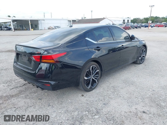 2024 Nissan Altima SR z VIN 1N4BL4CV3RN311894, wystawiony jako IAAI lot #42127560 z przebiegiem 32 703 mil mil oraz . Historia ofert i sprzedaży dostępna na DreamBid. Obrazek 4.