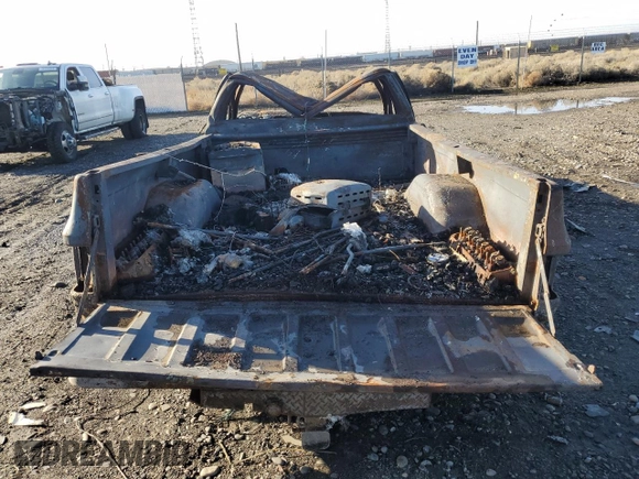 1976 GMC Sierra 1500 with VIN TKU246F703654, listed as a Copart auction lot 86068914 with Not Provided miles and Salvage Title. Bid and sale history available at DreamBid. Image 6.