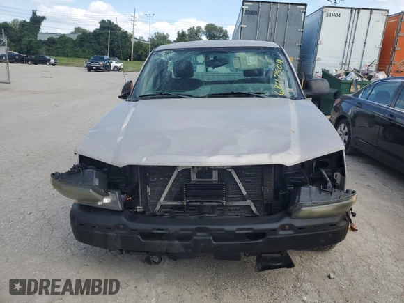 2005 Chevrolet Silverado 1500 Work Truck with VIN 1GCEC14Z25Z272371, listed as a Copart auction lot 68117504 with Not Provided miles and Non Repairable. Bid and sale history available at carsss.com. Image 5.