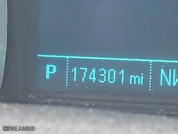 2013 Chevrolet Equinox LT with VIN 2GNALDEK5D6305480, listed as a IAAI auction lot 40920446 with 174,301 mi miles. Bid and sale history available at carsss.com. Image 15.
