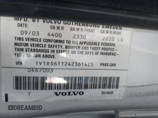 2004 Volvo S60 с VIN YV1RS61T242361425, выставлен на аукционе IAAI как лот 41987136 с пробегом 221 533 миль миль и . История ставок и продаж доступна на DreamBid. Изображение 9.