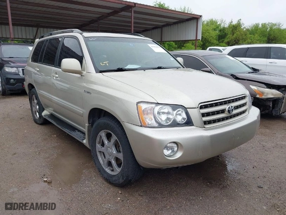 2002 Toyota Highlander with VIN JTEGF21A620051811, listed as a IAAI auction lot 41963829 with 382,828 mi miles. Bid and sale history available at carsss.com. Image 1.