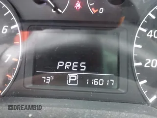 2013 Nissan Sentra SR z VIN 3N1AB7AP7DL743625, wystawiony jako IAAI lot #42156235 z przebiegiem 116 017 mil mil oraz . Historia ofert i sprzedaży dostępna na DreamBid. Obrazek 16.