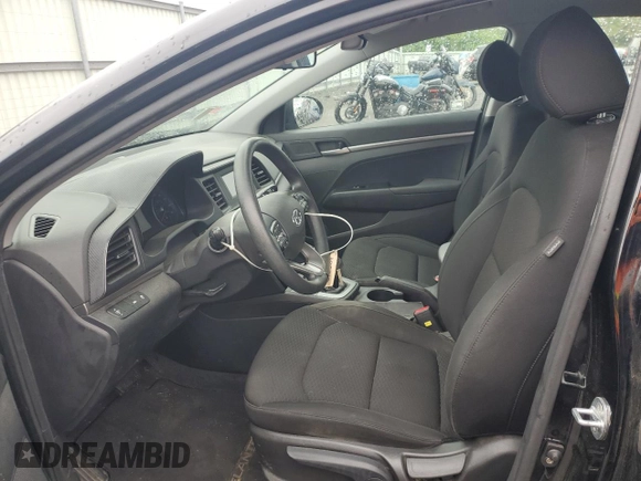 2020 Hyundai Elantra SE z VIN KMHD74LF5LU945281, wystawiony jako Copart lot #58012135 z przebiegiem Nie podano mil oraz Szkoda całkowita • Salvage title. Historia ofert i sprzedaży dostępna na DreamBid. Obrazek 7.