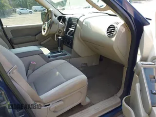 2006 Ford Explorer XLT with VIN 1FMEU63E36UB48466, listed as a IAAI auction lot 42428066 with 214,584 mi miles and . Bid and sale history available at DreamBid. Image 5.