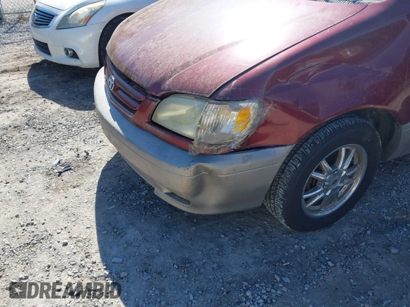 2001 Toyota Sienna LE with VIN 4T3ZF13C61U336492, listed as a IAAI auction lot 41896586 with 191,571 mi miles. Bid and sale history available at carsss.com. Image 6.