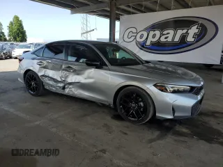 2025 Honda Civic Sport z VIN 2HGFE2F53SH549542, wystawiony jako Copart lot #54996415 z przebiegiem 5 000 mil mil oraz Szkoda całkowita • Salvage title. Historia ofert i sprzedaży dostępna na DreamBid. Obrazek 4.