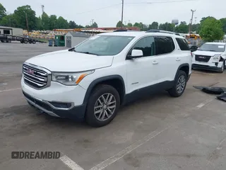 2017 GMC Acadia SLE z VIN 1GKKNLLA9HZ112467, wystawiony jako IAAI lot #42269084 z przebiegiem 137 571 mil mil oraz . Historia ofert i sprzedaży dostępna na DreamBid. Obrazek 2.