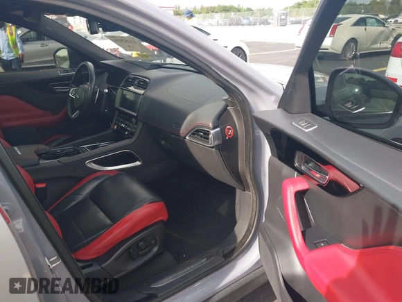 2017 Jaguar F-Pace S с VIN SADCM2BV5HA074529, выставлен на аукционе IAAI как лот 42482935 с пробегом 79 301 миль миль и . История ставок и продаж доступна на DreamBid. Изображение 5.