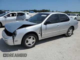 1997 Nissan Altima XE with VIN 1N4BU31D1VC200428, listed as a Copart auction lot 52252425 with 173,553 mi miles and Salvage Title. Bid and sale history available at carsss.com. Image 1.
