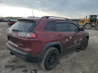 2019 Jeep Cherokee Trailhawk Elite z VIN 1C4PJMBN7KD211588, wystawiony jako Copart lot #49307824 z przebiegiem 54 781 mil mil oraz Szkoda całkowita • Salvage title. Historia ofert i sprzedaży dostępna na DreamBid. Obrazek 3.