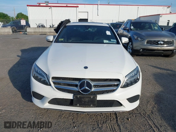 2019 Mercedes-Benz C 300 with VIN 55SWF8EB9KU296768, listed as a IAAI auction lot 42137749 with Not Provided miles and . Bid and sale history available at carsss.com. Image 11.