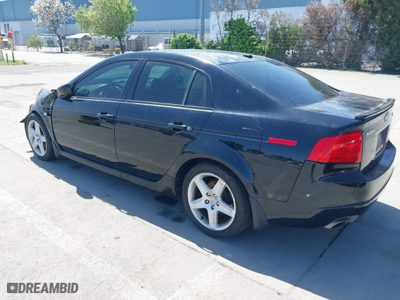 2005 Acura TL with VIN 19UUA66235A024256, listed as a IAAI auction lot 42004726 with 198,679 mi miles. Bid and sale history available at carsss.com. Image 3.