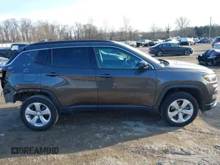 2022 Jeep Compass Latitude with VIN 3C4NJDBB7NT123913, listed as a IAAI auction lot 41431372 with 37,006 mi miles and . Bid and sale history available at DreamBid. Image 12.