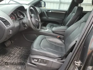 2015 Audi Q7 S line Prestige z VIN WA1DGAFEXFD030009, wystawiony jako Copart lot #53810365 z przebiegiem 90 421 mil mil oraz Szkoda całkowita • Salvage title. Historia ofert i sprzedaży dostępna na DreamBid. Obrazek 7.