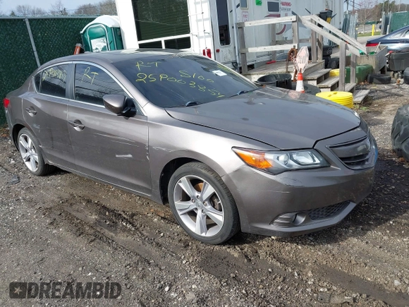 2013 Acura ILX Premium z VIN 19VDE1F54DE001539, wystawiony jako IAAI lot #42015973 z przebiegiem Nie podano mil oraz . Historia ofert i sprzedaży dostępna na DreamBid. Obrazek 1.