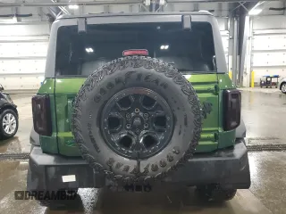 2023 Ford Bronco z VIN 1FMEE5DPXPLB64324, wystawiony jako Copart lot #52914775 z przebiegiem 22 937 mil mil oraz Szkoda całkowita • Salvage title. Historia ofert i sprzedaży dostępna na DreamBid. Obrazek 6.