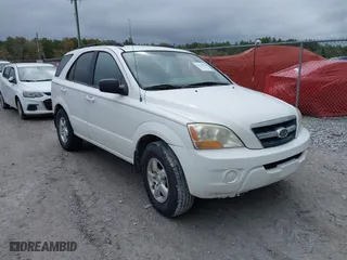 2009 Kia Sorento LX with VIN KNDJD735095867701, listed as a IAAI auction lot 41739520 with 209,318 mi miles. Bid and sale history available at carsss.com. Image 1.
