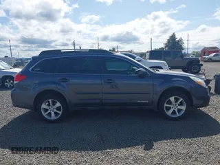 2014 Subaru Outback Premium with VIN 4S4BRBCC5E3247600, listed as a IAAI auction lot 42213039 with 225,027 mi miles and . Bid and sale history available at DreamBid. Image 13.