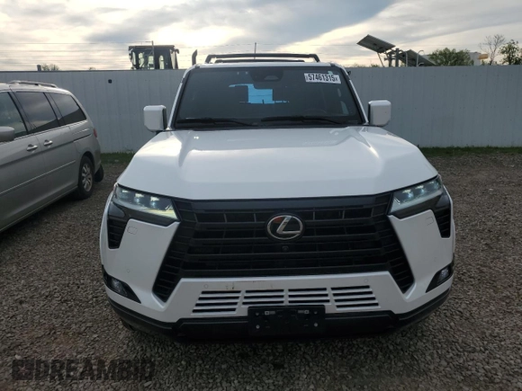 2024 Lexus GX 550 Premium z VIN JTJTBCDX4R5000418, wystawiony jako Copart lot #57461315 z przebiegiem 13 744 mil mil oraz Szkoda całkowita • Salvage title. Historia ofert i sprzedaży dostępna na DreamBid. Obrazek 5.