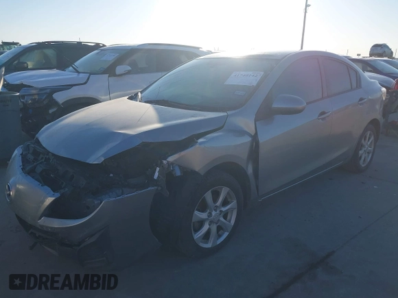 2011 Mazda 3 i Touring z VIN JM1BL1VG6B1435453, wystawiony jako IAAI lot #41740142 z przebiegiem 162 188 mil mil oraz . Historia ofert i sprzedaży dostępna na DreamBid. Obrazek 2.