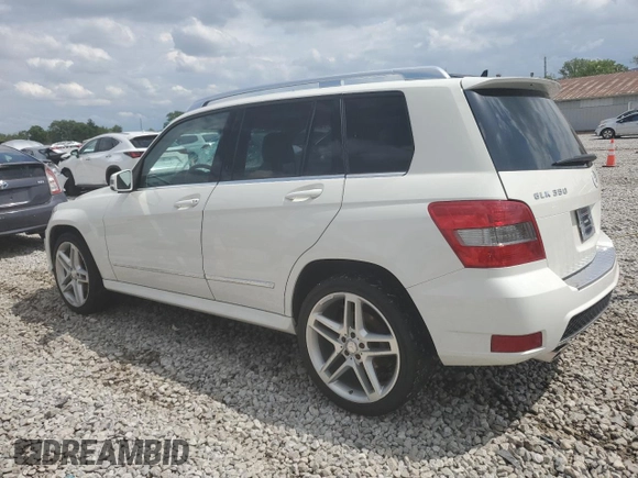2011 Mercedes-Benz GLK 350 z VIN WDCGG8HB6BF680463, wystawiony jako Copart lot #56199015 z przebiegiem 116 503 mil mil oraz Szkoda całkowita • Salvage title. Historia ofert i sprzedaży dostępna na DreamBid. Obrazek 2.