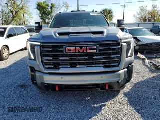2025 GMC Sierra 2500HD AT4 z VIN 1GT4UPEY8SF101946, wystawiony jako Copart lot #44000195 z przebiegiem 1 238 mil mil oraz Nie do naprawy • Non repairable. Historia ofert i sprzedaży dostępna na DreamBid. Obrazek 5.