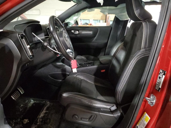 2019 Volvo XC40 Momentum с VIN YV4162XZ9K2007665, выставлен на аукционе Copart как лот 45422165 с пробегом 78 886 миль миль и Списание • Salvage title. История ставок и продаж доступна на DreamBid. Изображение 7.