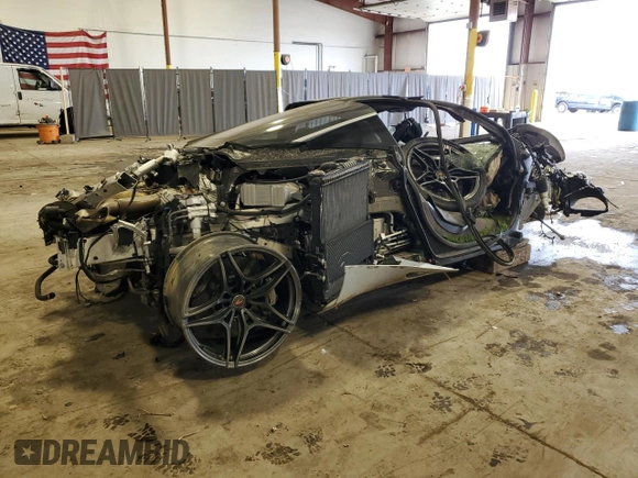 2018 McLaren 720S z VIN SBM14DCA3JW000178, wystawiony jako Copart lot #73309654 z przebiegiem Nie podano mil oraz Szkody całkowita. Historia ofert i sprzedaży dostępna na DreamBid. Obrazek 3.