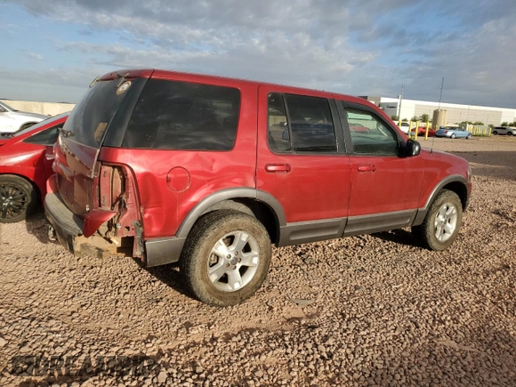 2003 Ford Explorer XLT z VIN 1FMZU73W13UB60322, wystawiony jako Copart lot #53304155 z przebiegiem 170 709 mil mil oraz Szkoda całkowita • Salvage title. Historia ofert i sprzedaży dostępna na DreamBid. Obrazek 3.