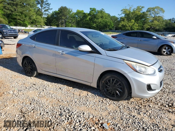 2016 Hyundai Accent SE z VIN KMHCT4AE7GU096875, wystawiony jako Copart lot #52945135 z przebiegiem 109 083 mil mil oraz Szkoda całkowita • Salvage title. Historia ofert i sprzedaży dostępna na DreamBid. Obrazek 4.