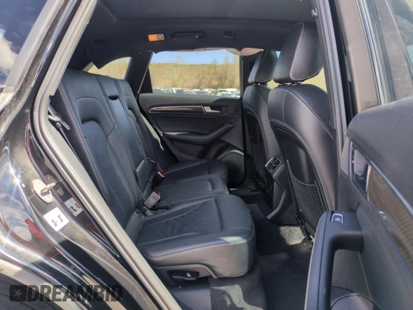 2015 Audi SQ5 Premium Plus z VIN WA1CGAFP1FA139618, wystawiony jako Copart lot #53522835 z przebiegiem 91 418 mil mil oraz Szkody całkowita. Historia ofert i sprzedaży dostępna na DreamBid. Obrazek 11.